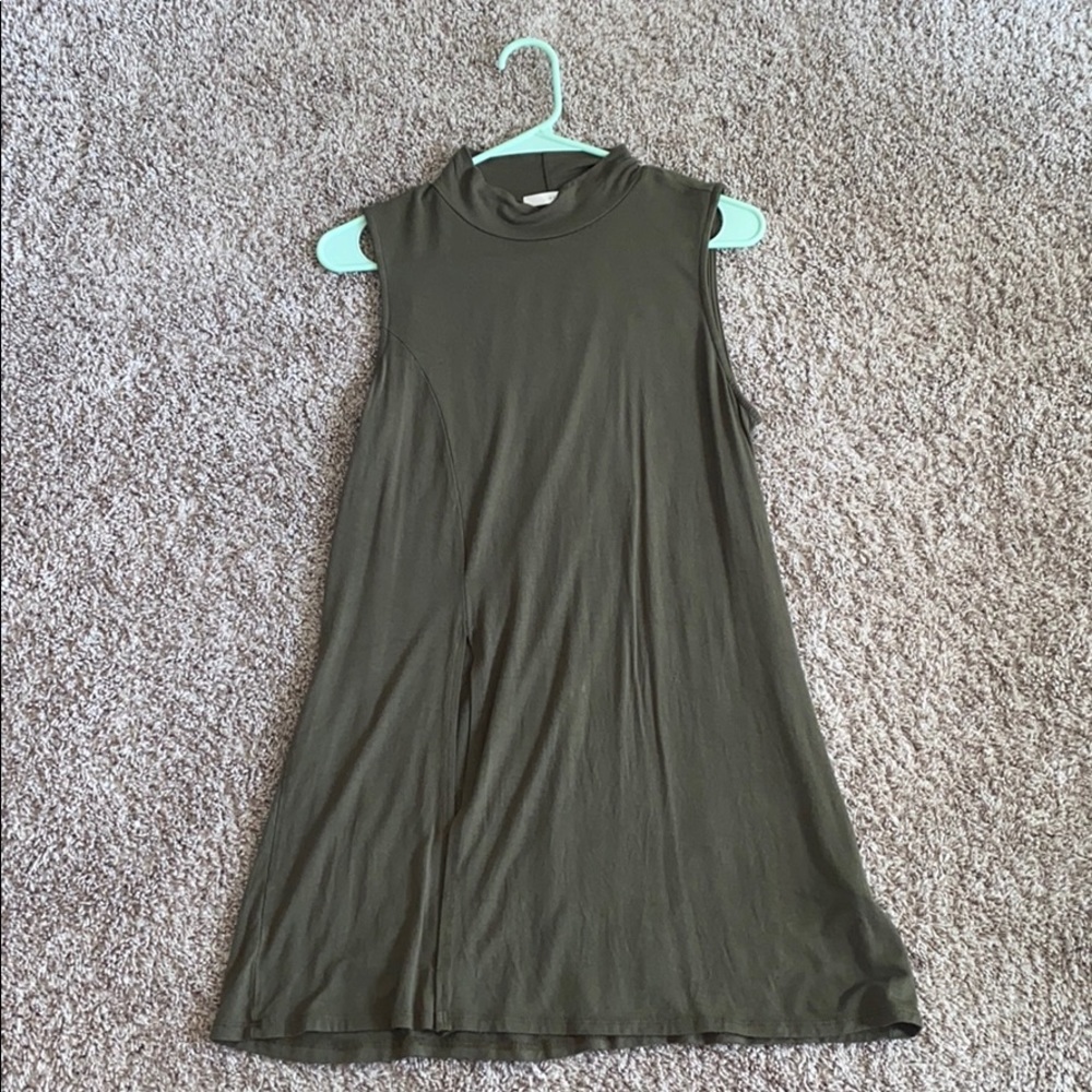 boutique sleeveless top